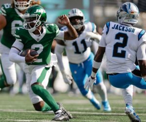 Jets bench ineffective Justin Fields in favor of Tyrod Taylor
