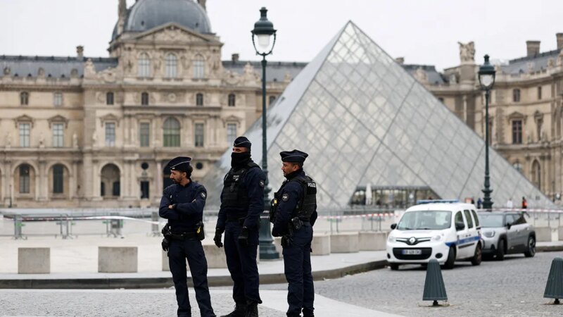 Louvre crown jewel thieves may melt down stolen loot, ex-FBI expert warns