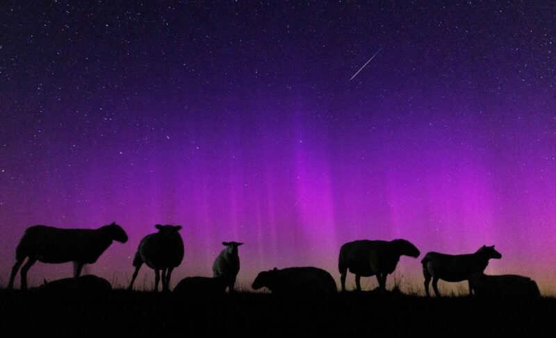 Meteors, Rare Comets And Aurora On Monday