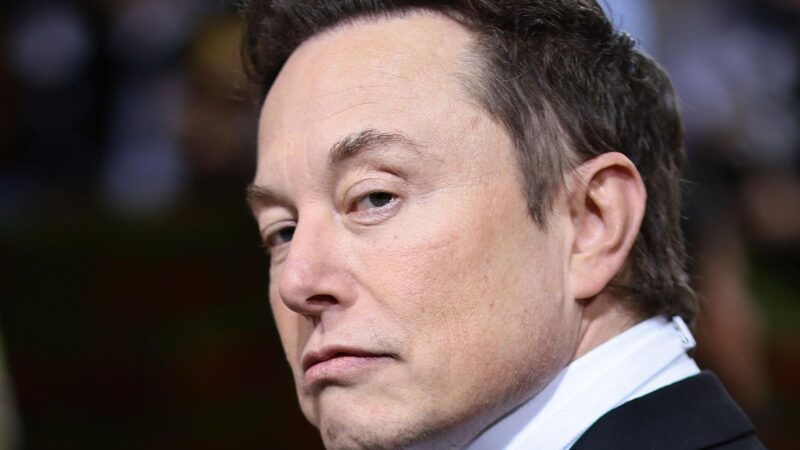 Change Your Messaging App, Elon Musk Warns After AWS Outage
