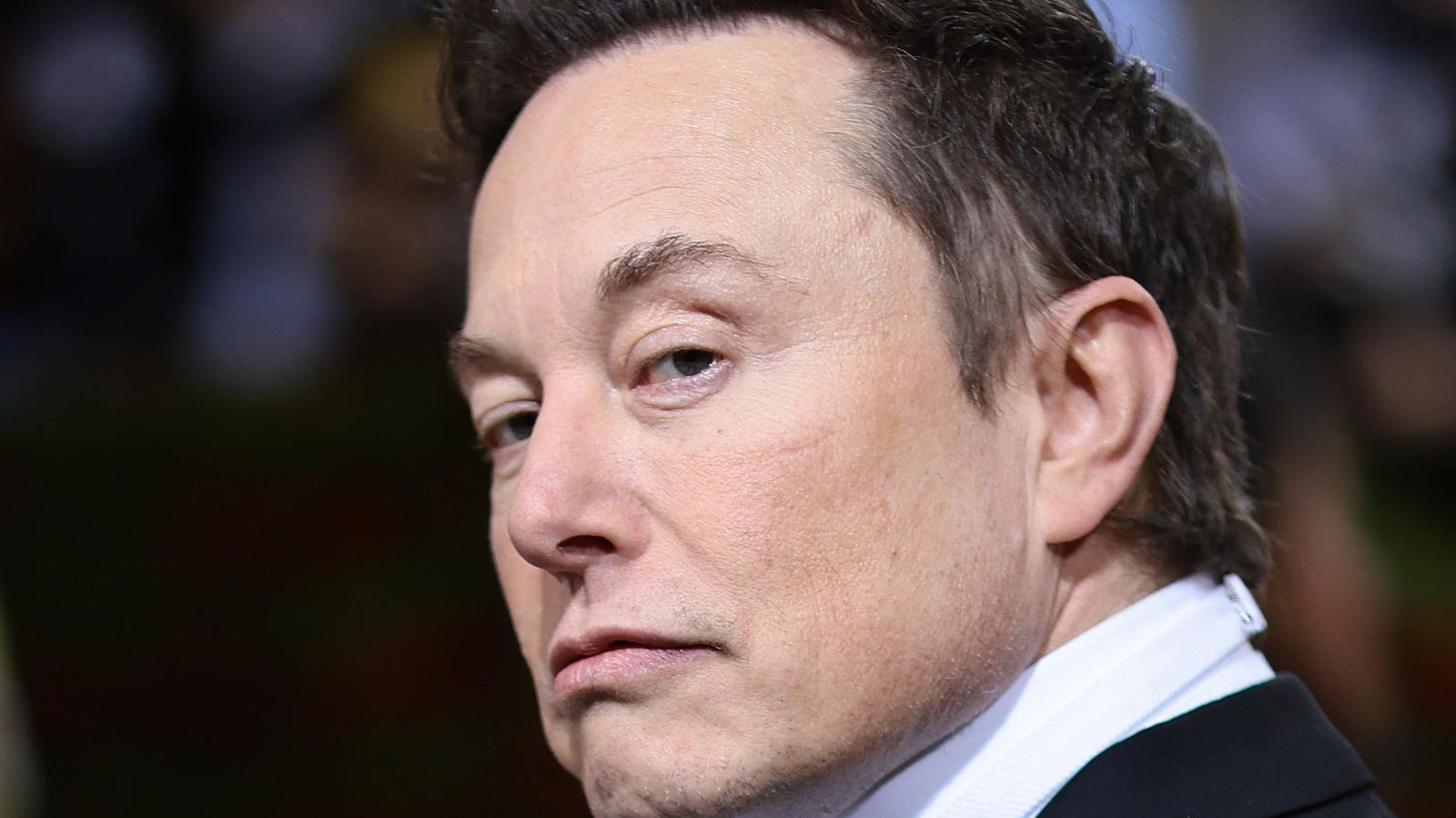 Change Your Messaging App, Elon Musk Warns After AWS Outage