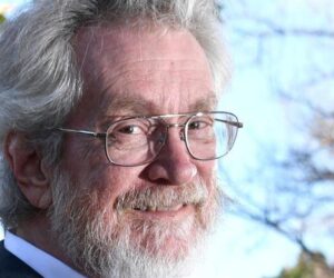 Pentland’s “Shared Wisdom” Book Covers AI And Social Theory