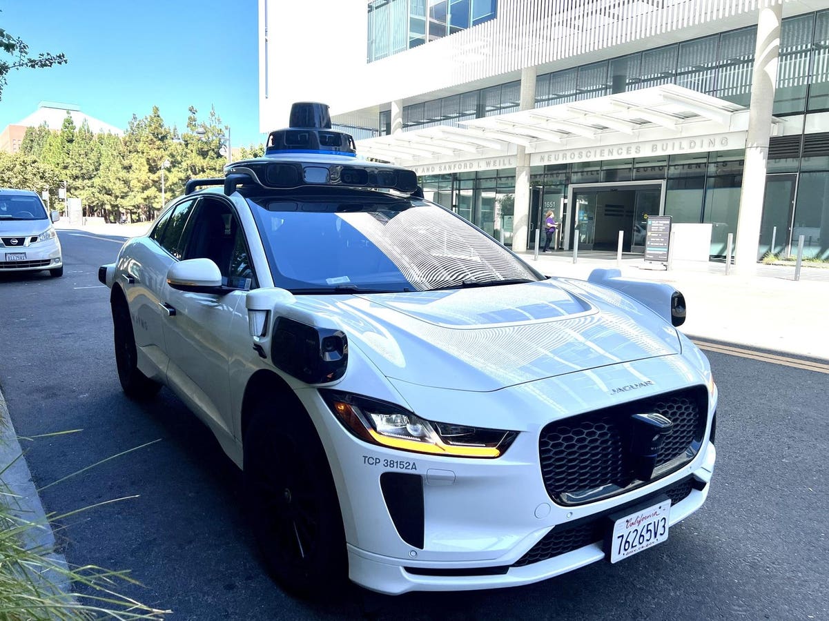 Self-Driving Car Design Faces Accessibility Blind Spots, Study Warns