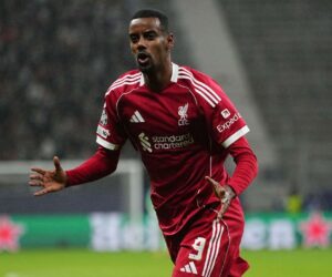 Liverpool’s Slot admits Isak fitness worry after injury setback