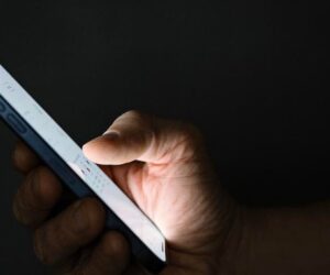 Stop Answering These Calls On Your iPhone, Warns Apple