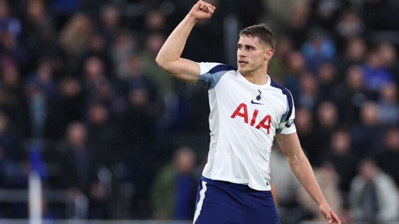 Everton 0-3 Tottenham: Van de Ven, Spurs set-piece strength hands hosts first home loss