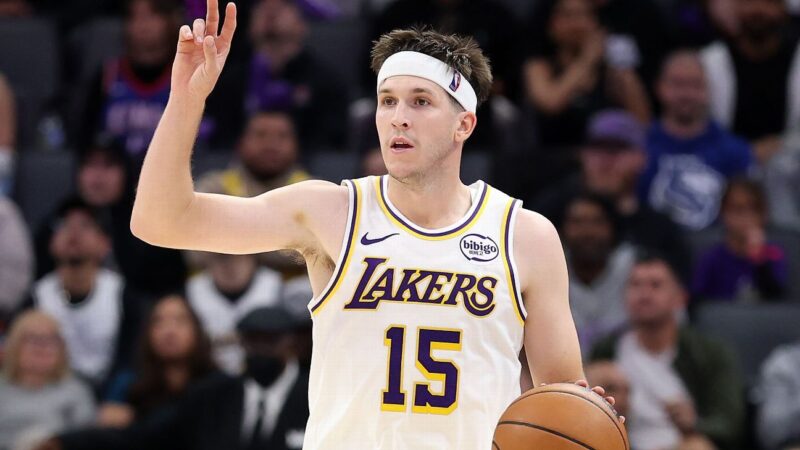 Austin Reaves scores career-high 51 points as Lakers win