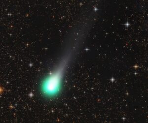 A Last Glimpse Of Comet Lemmon