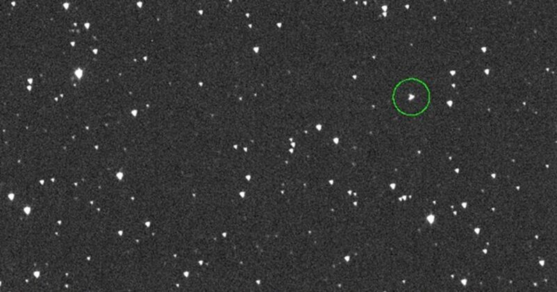 An asteroid may be heading for the moon. Should we nuke it first?