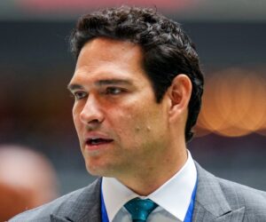 Former NFL quarterback Mark Sanchez stabbed during altercation in Indiana