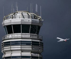 Federal employees manning the skies miss first paycheck amid government shutdown