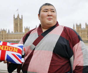 Sumo wrestlers slam into London for the first time in decades
