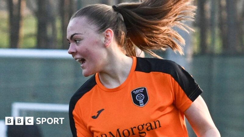 Glasgow stun Koge with two late goals to progress in Europa Cup