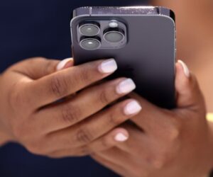 Text scammers use fake BBQ invites to push WEEX crypto trading schemes targeting victims nationwide