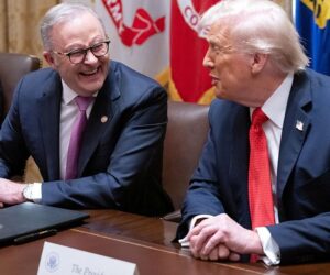 Trump Signs Rare Earths Deal with Australia, Vows to Speed Nuclear Sub Order
