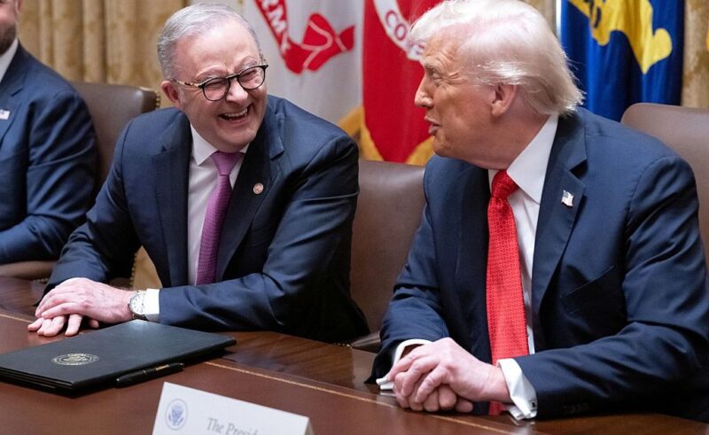 Trump Signs Rare Earths Deal with Australia, Vows to Speed Nuclear Sub Order