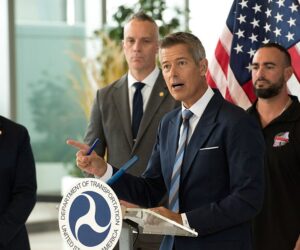 Air Traffic Controllers Are Working Unpaid Due to Shutdown