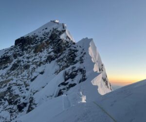 Hundreds of Hikers Trapped on Mount Everest by Heavy Snow