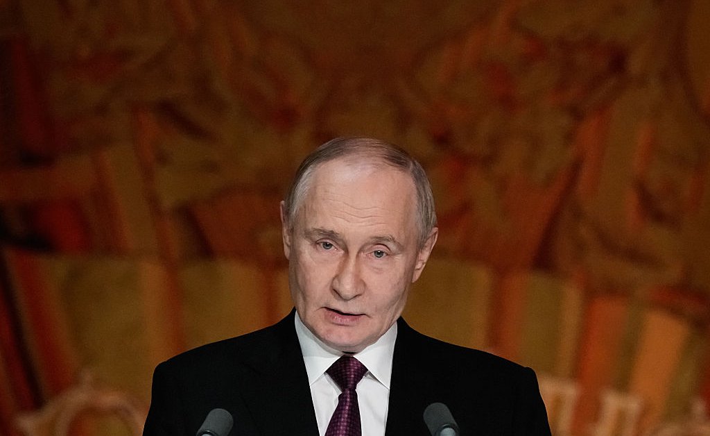 3 Myths Preventing the West from Sanctioning Russian Energy