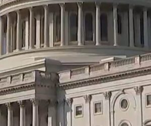 Rep. Greene joins Dems in fight for ACA extension