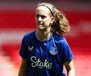 Katja Snoeijs: Everton forward’s unusual childhood with hole in her heart and one leg longer than the other