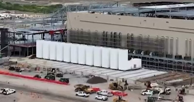 AI data centers boom out West