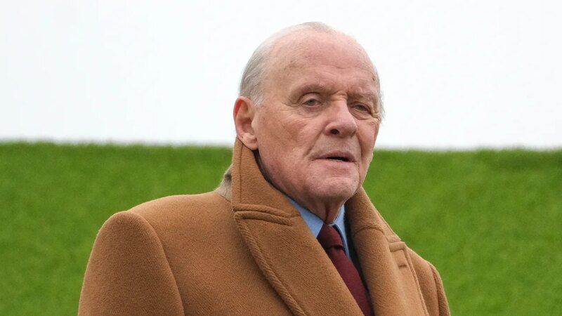 Anthony Hopkins’ estranged daughter denied reconciliation attempt