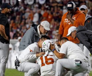 Texas QB Arch Manning hurt as Longhorns beat Mississippi State in OT