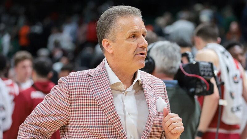 John Calipari left Kentucky for Arkansas after talking with priest