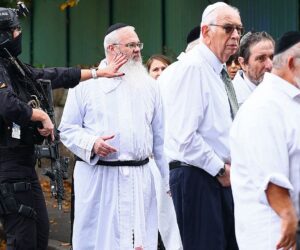 UK synagogue attack on Yom Kippur kills 2, raises antisemitism fears