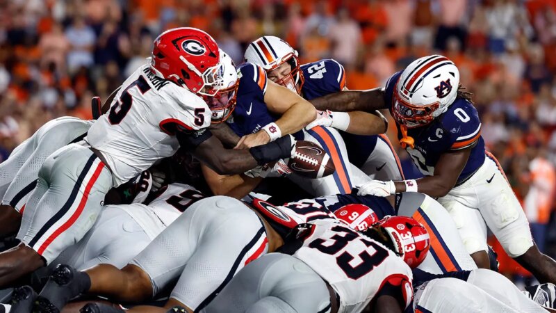 Georgia stymies Auburn after controversial goal-line fumble