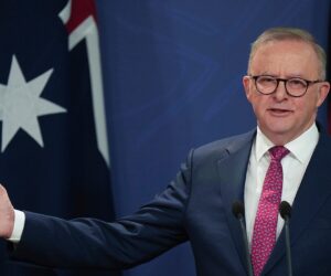 Australian PM’s plane makes emergency landing in Missouri after crew injury