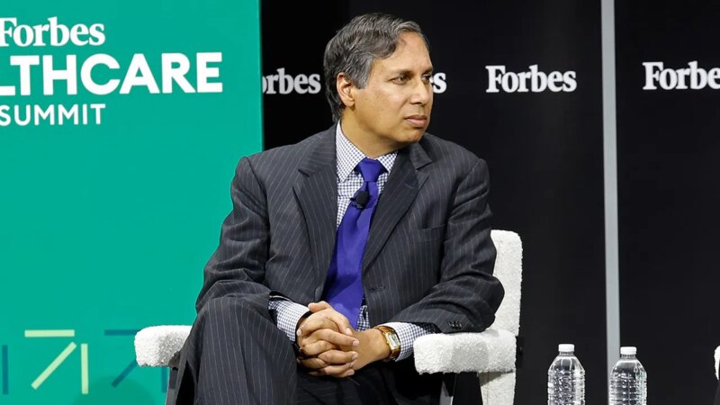 Avik Roy criticizes both sides in government shutdown over health subsidies