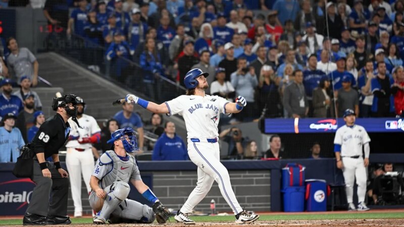 Blue Jays beat Dodgers 11-4 in World Series Game 1 at Rogers Centre