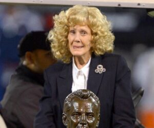 Carol Davis, Raiders owner Al Davis’ widow, dies at 93 years old