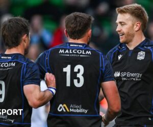 United Rugby Championship: Seven-try Glasgow cruise to victory over Dragons