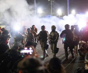 Police union condemns Chicago officers told not to help ICE agents