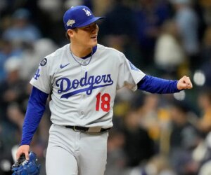 MLB news: Dodgers win beat Brewers in Game 2 behind Yoshinobu Yamamoto’s gem