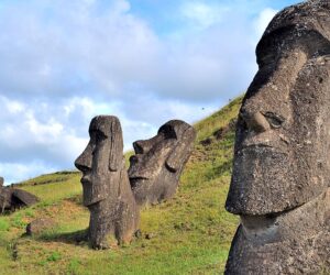 Researchers discover how Easter Island statues ‘walked’ to locations