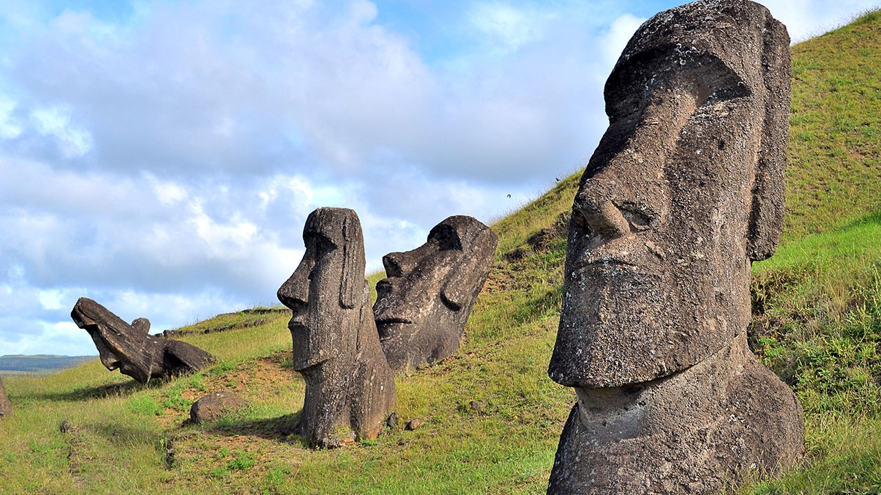 Researchers discover how Easter Island statues ‘walked’ to locations
