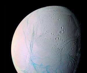 More Evidence Emerges That One of Saturn’s Moons Could Harbor Life