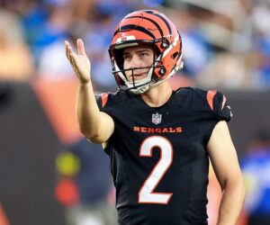 Bengals kicker McPherson hits 67-yard field goal but timeout nullifies it