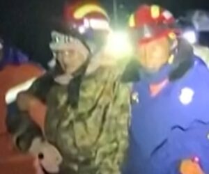 Trekkers rescued from blizzard-struck Mount Everest