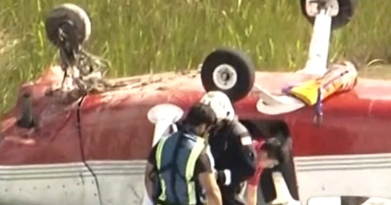 2 rescued after small plane crashes in Florida