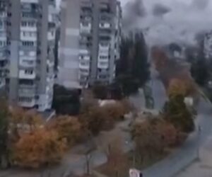 Explosions in Kherson from deadly Russian drone attack
