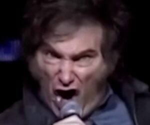 Argentine president turns book launch into a rock show
