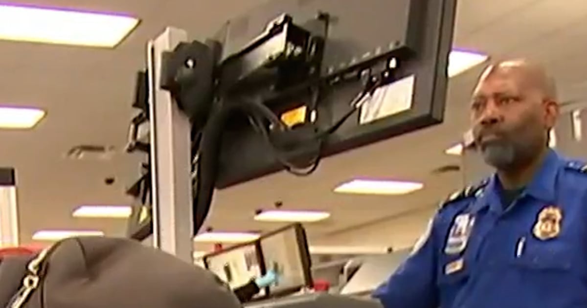 Some workers miss full paychecks due to shutdown