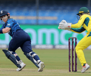 England dot but Australia dash, as Sutherland and Gardner crack the code
