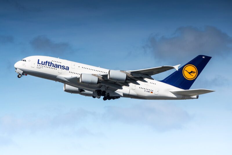 Indian national charged with stabbing teens on Lufthansa flight