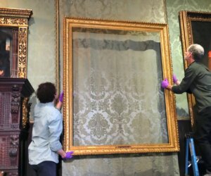 Thieves steal crown jewels from Louvre in Paris, site of historic ‘Mona Lisa’ heist
